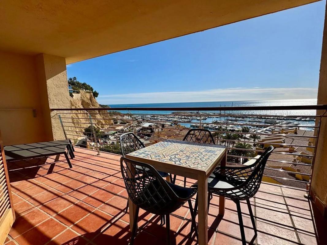 Продажа квартиры на Zona de Mascarat, Алтея
photo 1
