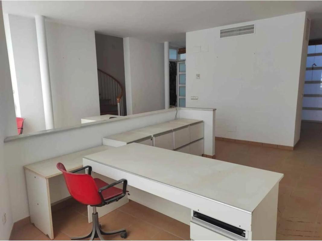 Недвижимость на продажу и в аренду в Испании photo 2