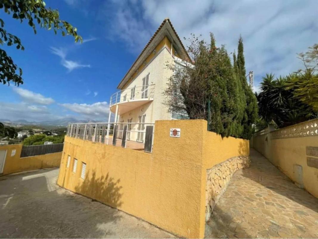 Недвижимость на продажу и в аренду в Испании photo 5