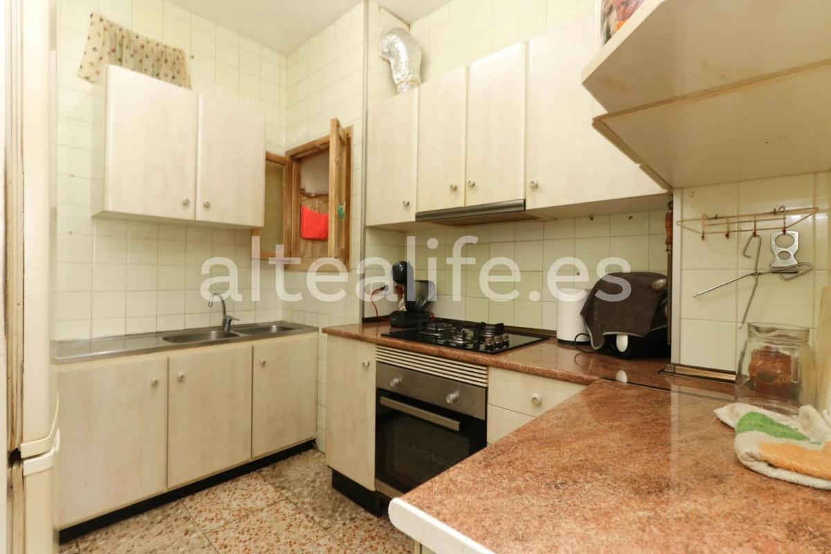 Propiedades en venta y alquiler en España photo 4