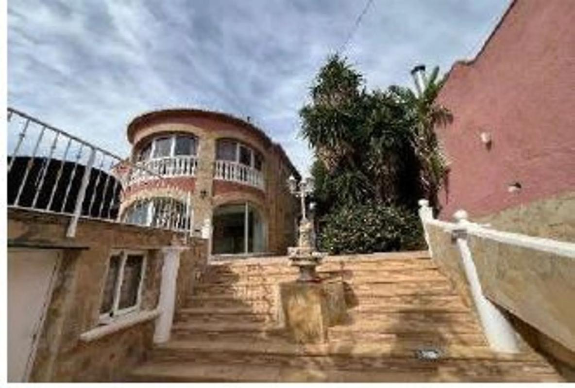 Propiedades en venta y alquiler en España photo 2
