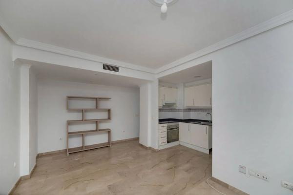 Piso en venta en  Avenida Rosa de los Vientos, Calpe photo 3