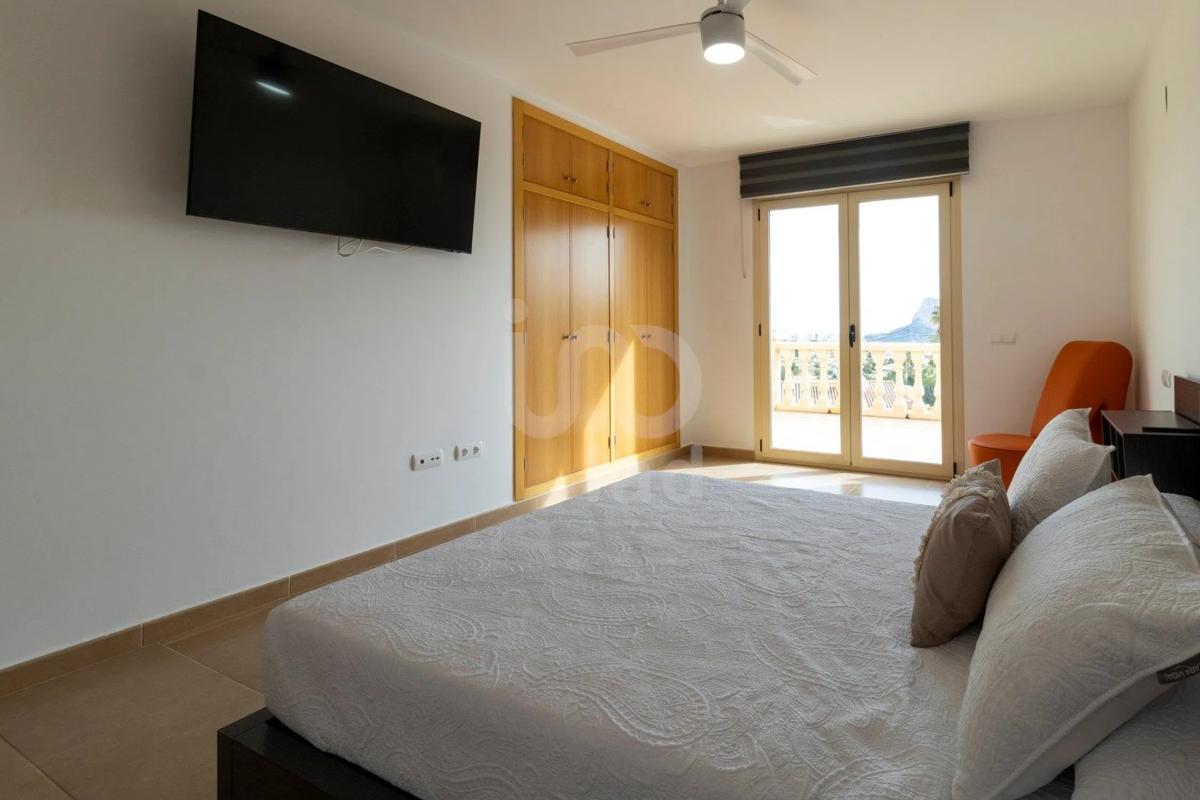 Продажа отдельного шале в  Urbanización Canuta de Ifach, 9 B, Кальпе photo 5