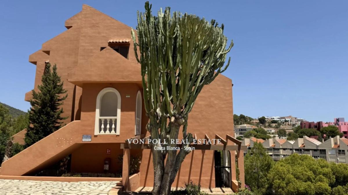 Sale of independent chalet in Manzanera-Tosal, Calpe
 photo 2