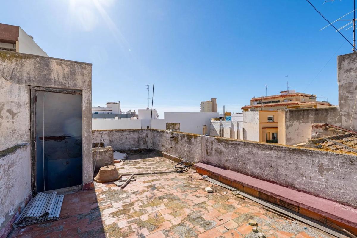Propiedades en venta y alquiler en España photo 1