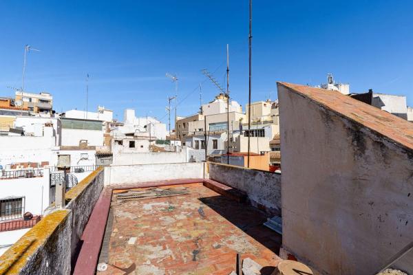Casa de pueblo en calle de Pedro García Ortiz thumbnail 1