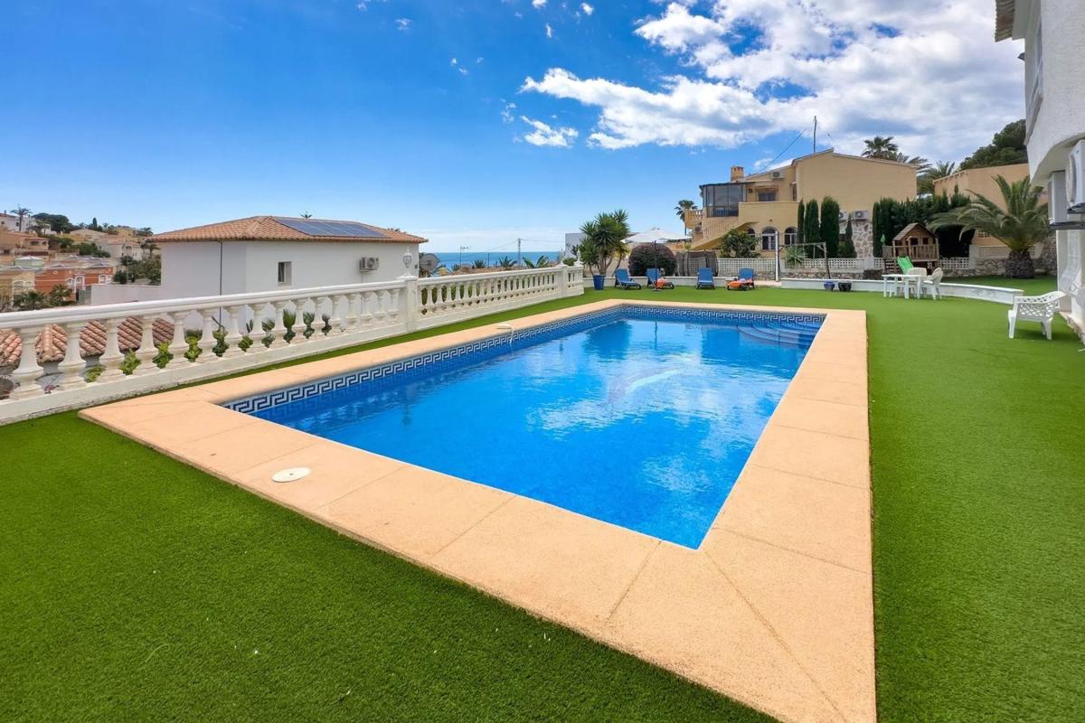 Properties for sale and rent in Spain photo 2
