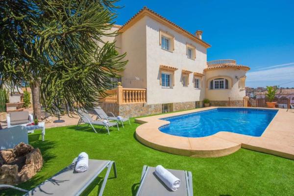 Independent chalet for sale in Manzanera-Tosal, Calpe photo 1