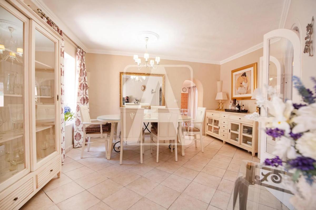 Продажа отдельного шале в Cometa-Carrió, Кальпе photo 2