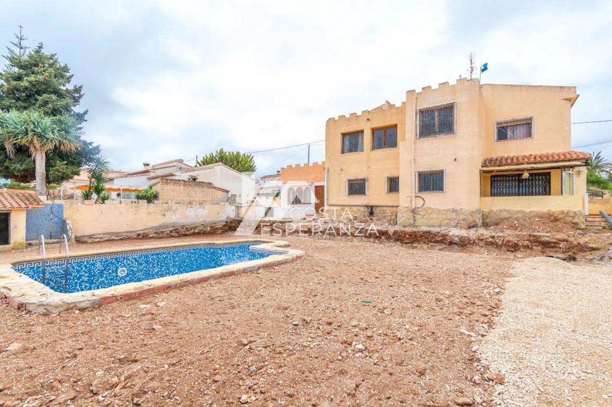 Properties for sale and rent in Spain photo 2