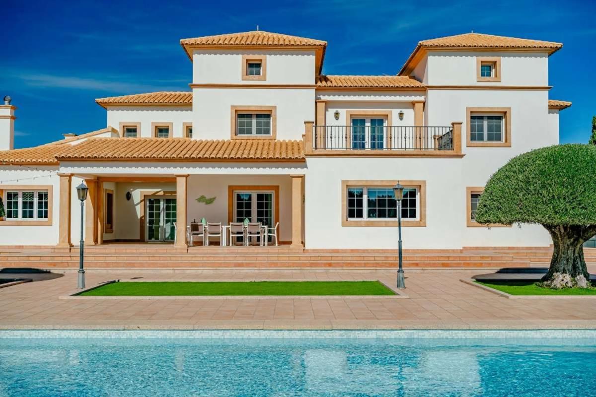 Nieruchomości na sprzedaż i do wynajęcia w Hiszpanii photo 2