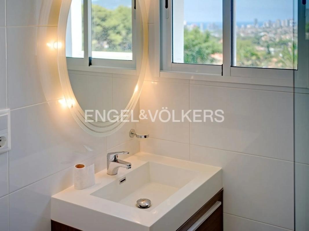 Properties for sale and rent in Spain photo 4