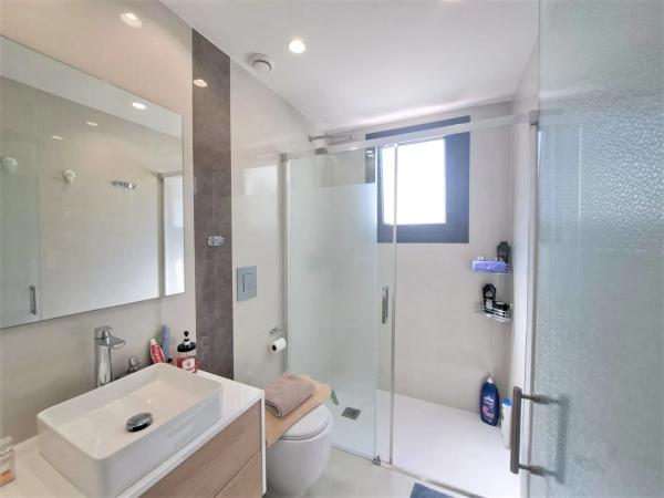 Duplex en venta en Calle Canarias, Gran Alacant photo 4
