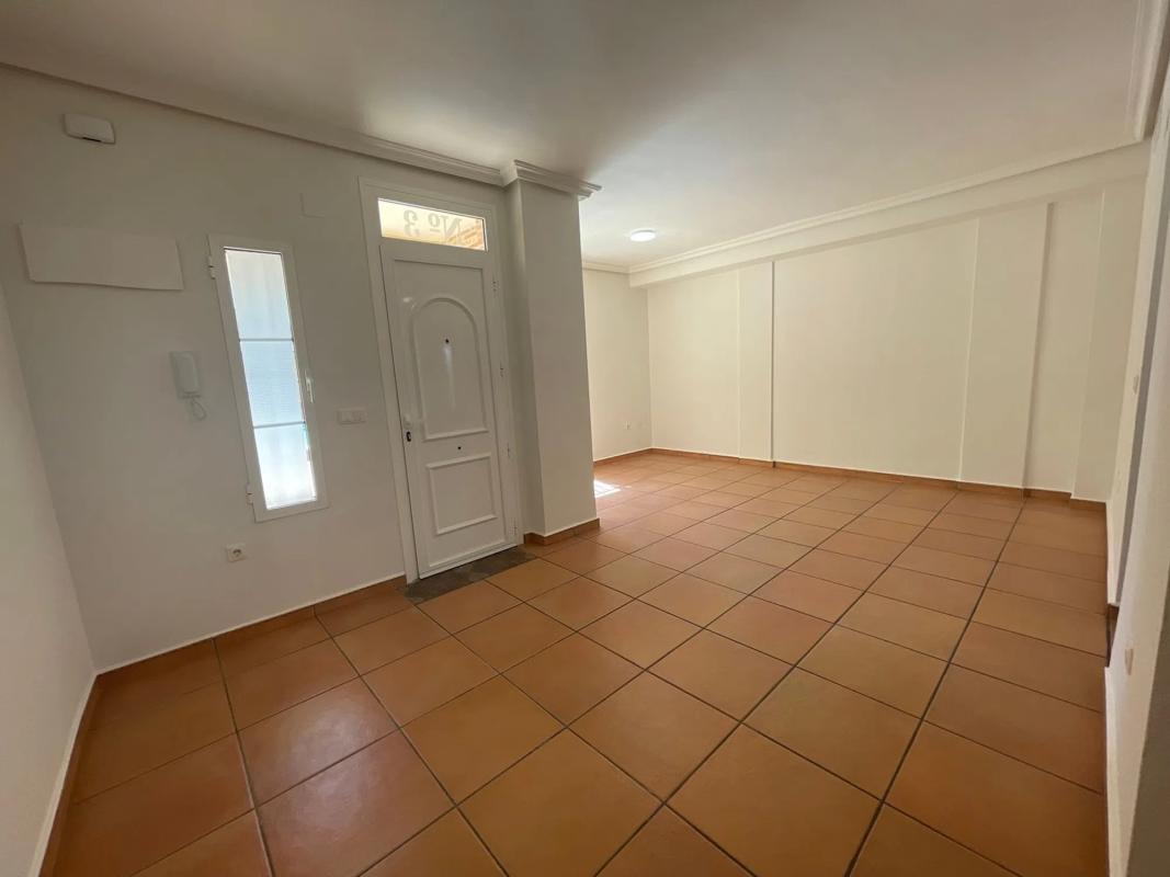 Propiedades en venta y alquiler en España photo 2