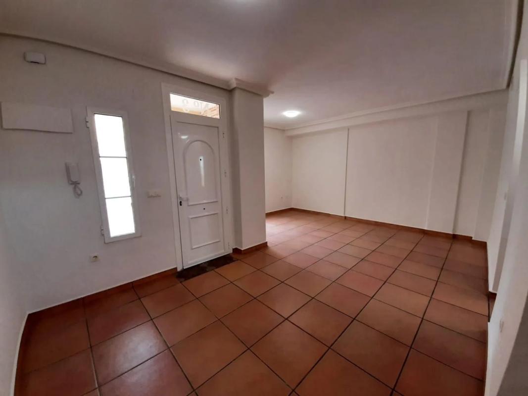 Недвижимость на продажу и в аренду в Испании photo 2