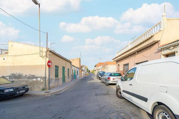 Wolnostojąca willa na sprzedaż w  Calle el Rocio, Elche / Elx photo 2