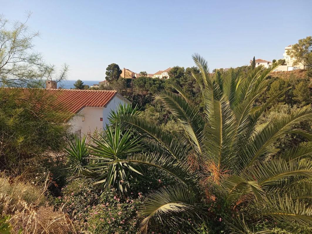 Land for sale in Fuengirola, Malaga photo 2