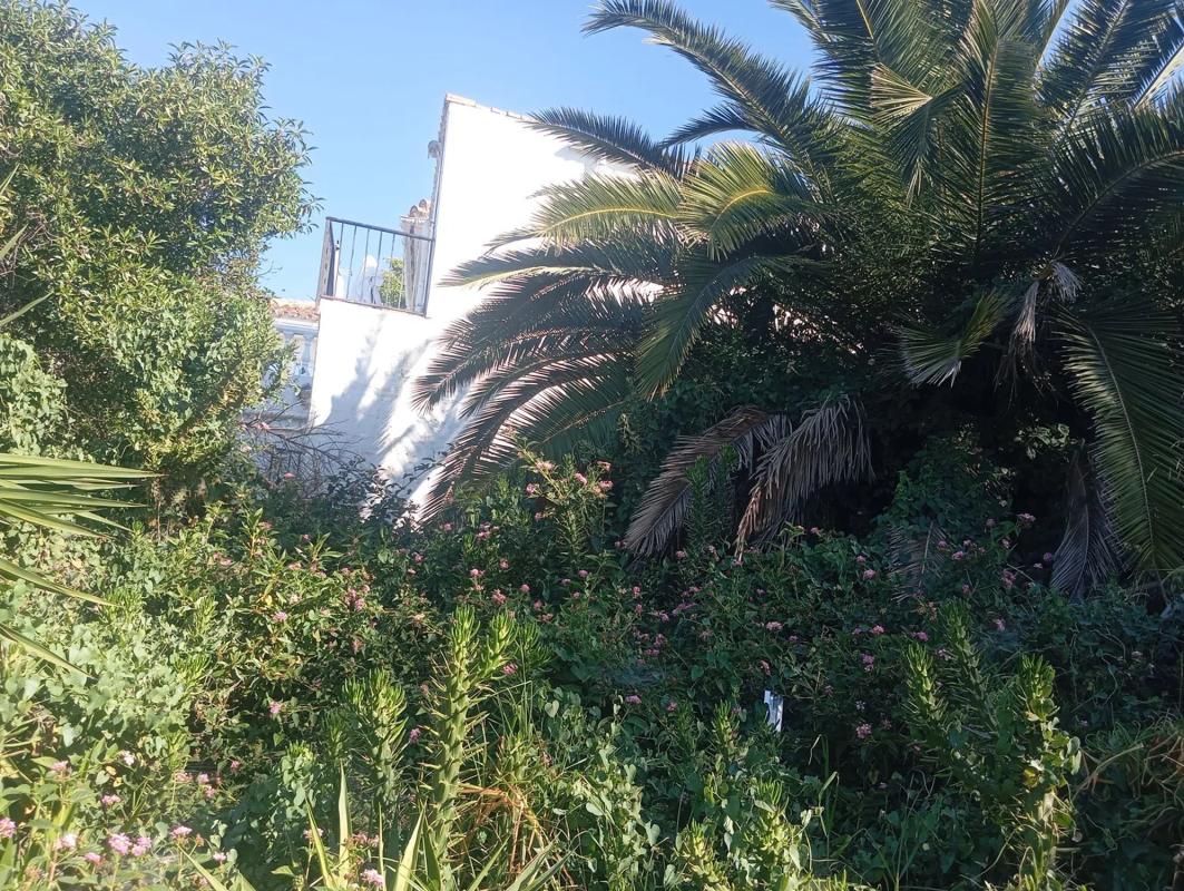 Land for sale in Fuengirola, Malaga photo 3