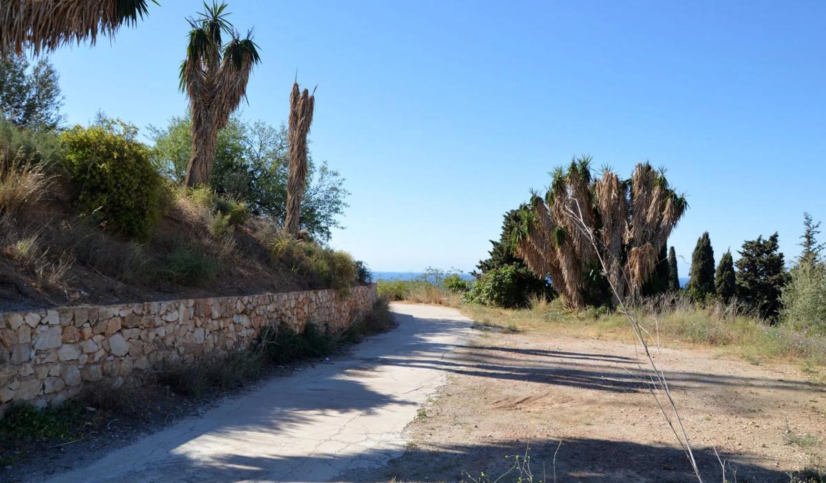 Terreno en venta en Rincón de la Victoria, Malaga photo 2