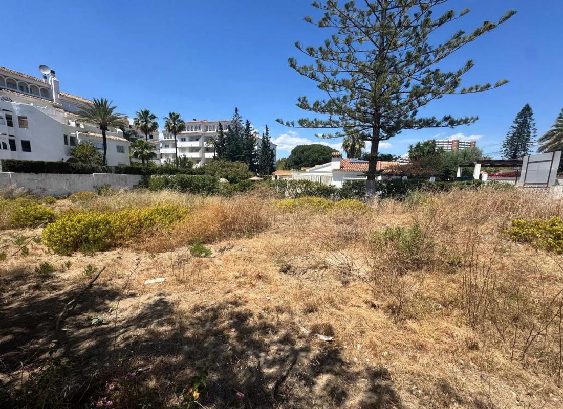 Terreno en venta en Marbella, Malaga photo 3