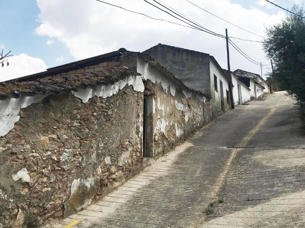 Terreno en venta en Benaojan, Malaga photo 1