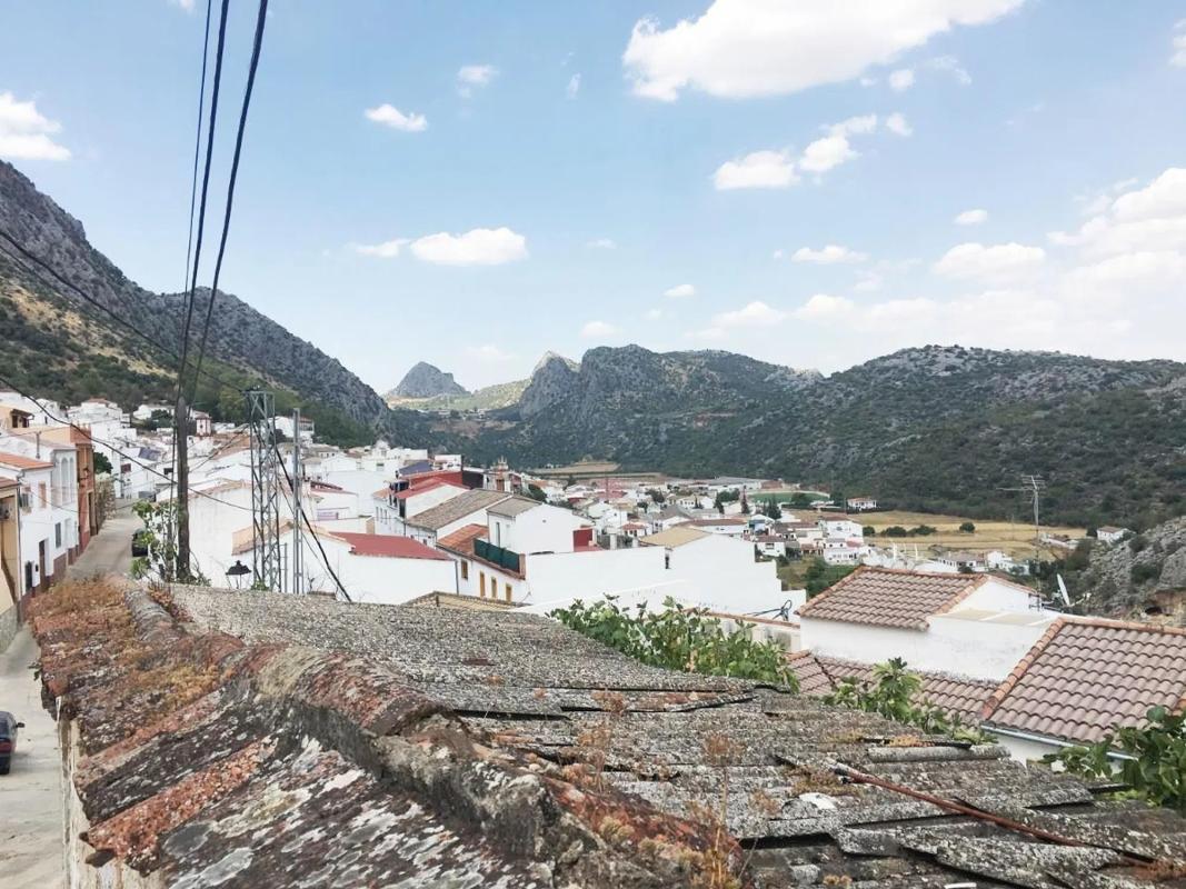Terreno en venta en Benaojan, Malaga photo 4