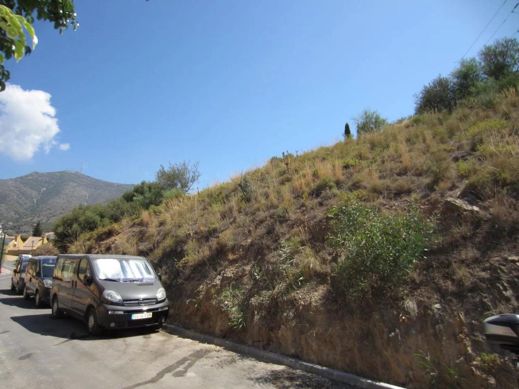 Land for sale in Fuengirola, Malaga photo 4