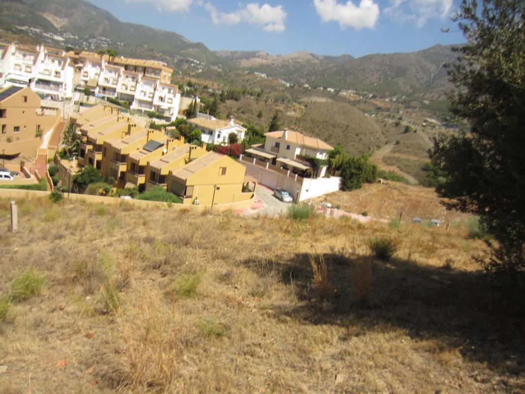 Land for sale in Fuengirola, Malaga photo 5