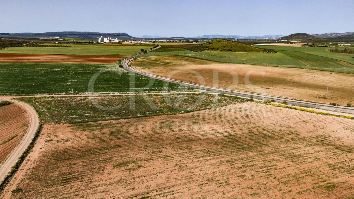 Участок земли на продажу в Антекера, Малага photo 3