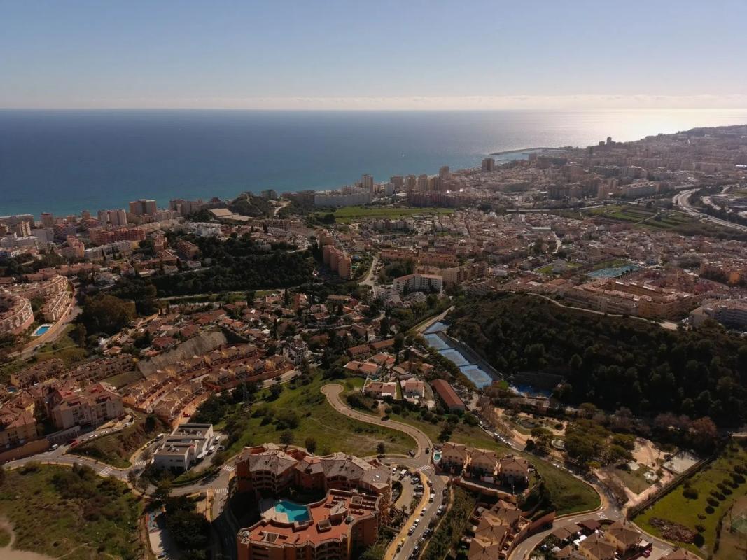 Terreno en venta en Fuengirola, Malaga photo 1