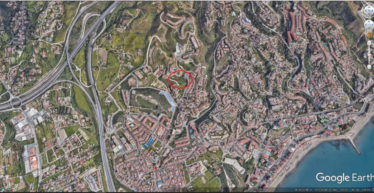 Terreno en venta en Fuengirola, Malaga photo 2