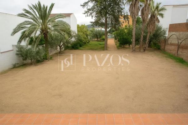 Terreno en calle Blas Infante photo 3