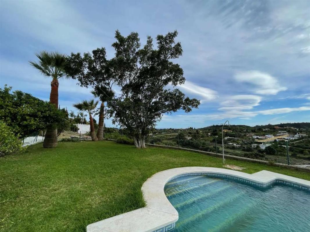 Terreno en venta en Estepona, Malaga photo 3