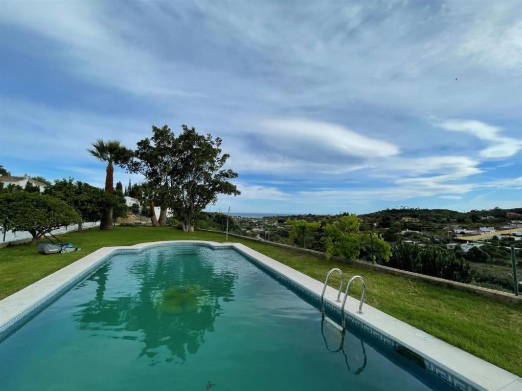 Terreno en venta en Estepona, Malaga photo 5