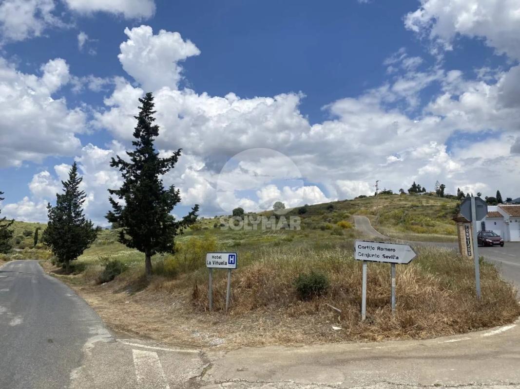 Terreno en venta en Viñuela, Malaga photo 1