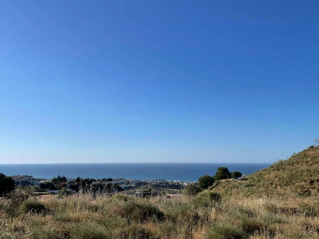 Land for sale in Rincón de la Victoria, Malaga photo 3