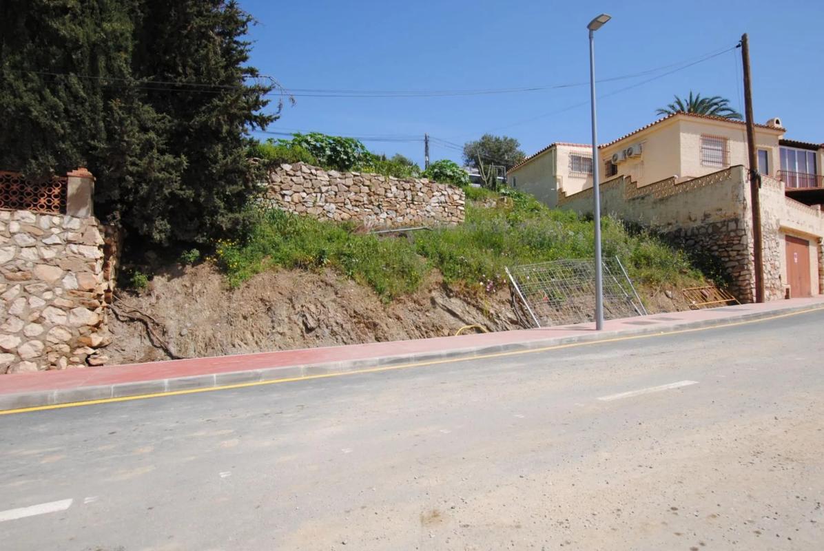 Land for sale in Fuengirola, Malaga photo 2