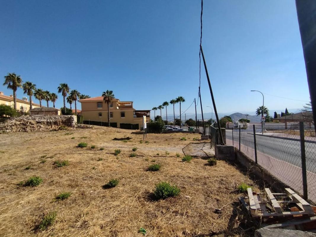Terreno en venta en Coin, Malaga photo 3