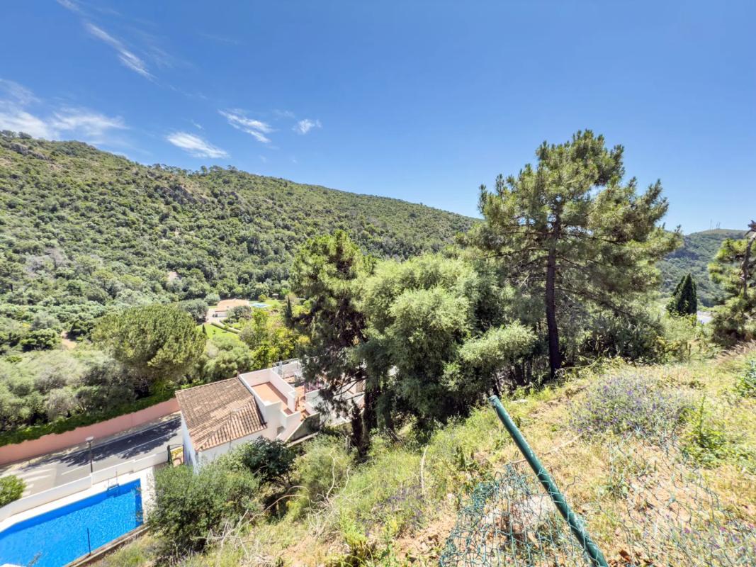 Terreno en venta en Benahavís, Malaga photo 3