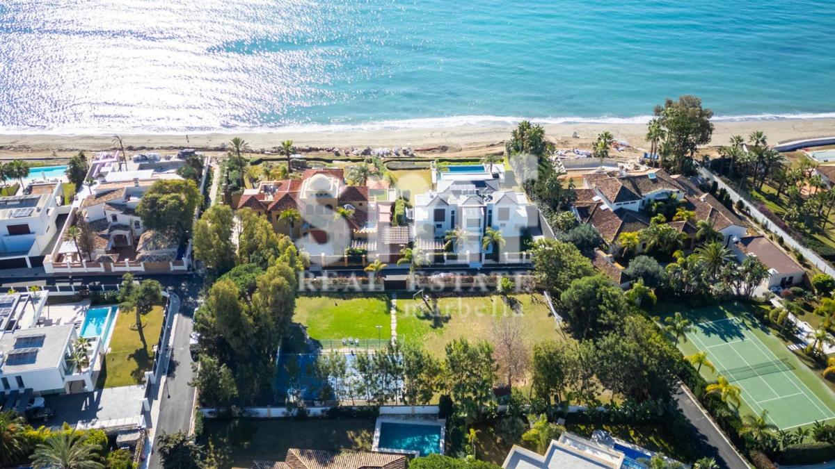 Terreno en venta en Estepona, Malaga photo 2