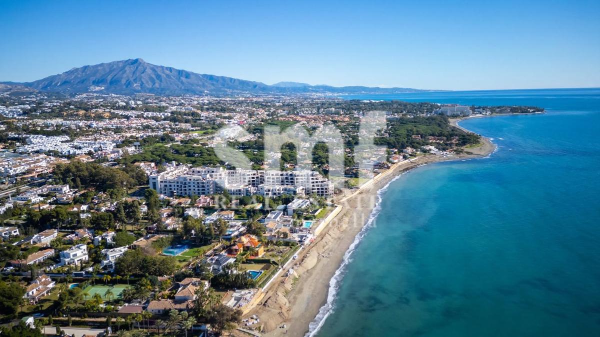 Terreno en venta en Estepona, Malaga photo 3