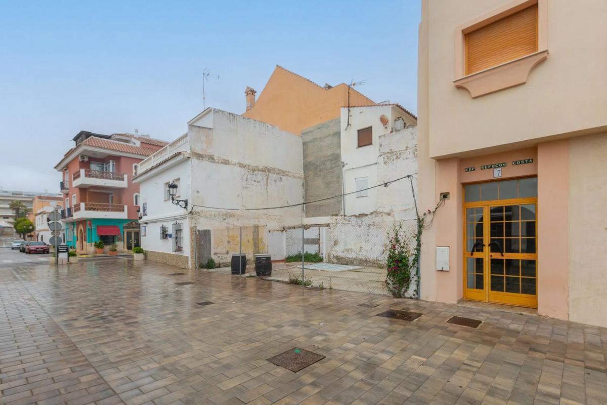 Terreno en venta en Manilva, Malaga photo 3