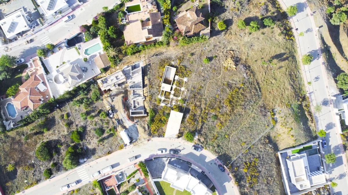 Land for sale in Estepona, Malaga photo 3