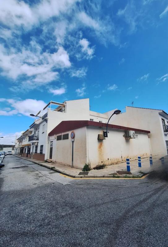 Terreno en venta en Alhaurín de la Torre, Malaga photo 3