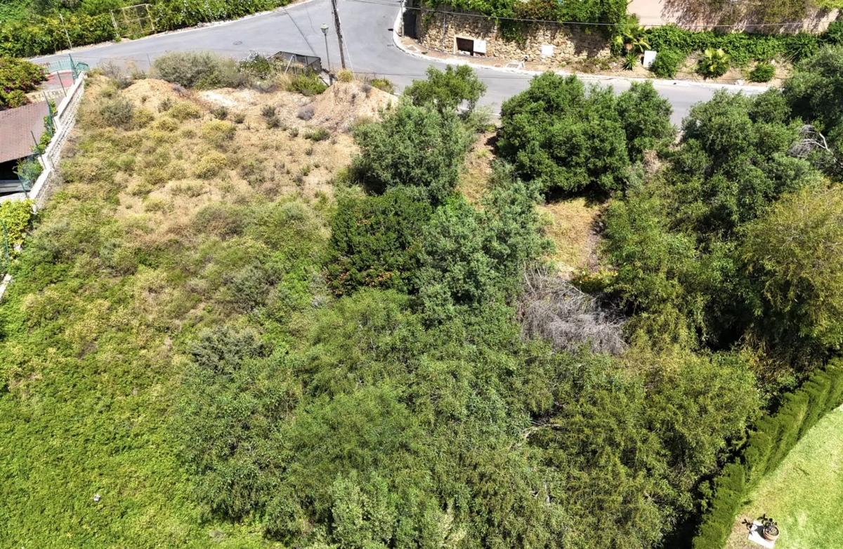 Terreno en venta en Marbella, Malaga photo 2