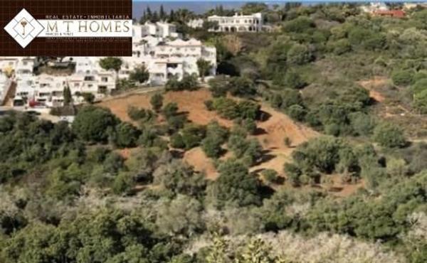 Terreno en Barrio Reserva de Marbella photo 1