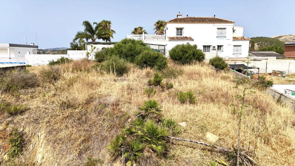 Land for sale in Estepona, Malaga photo 2