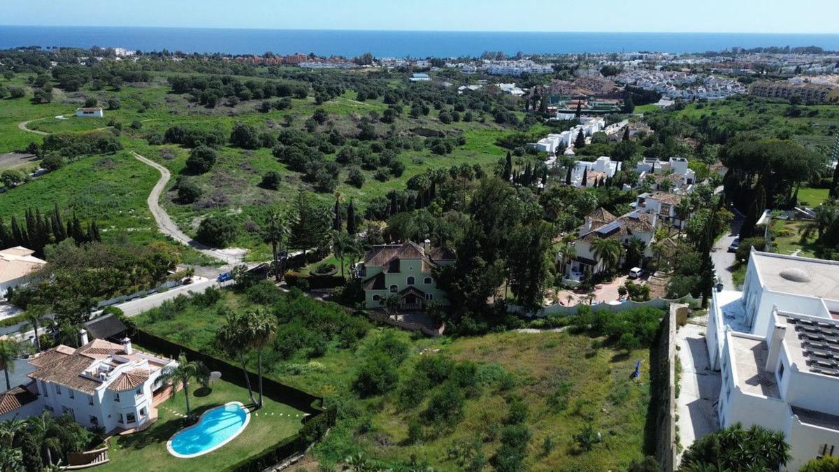 Terreno en venta en Benahavís, Malaga photo 4