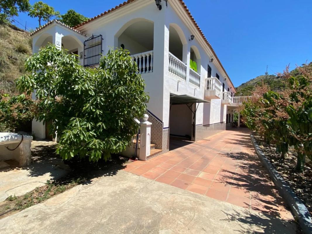 Terreno en venta en Viñuela, Malaga photo 1
