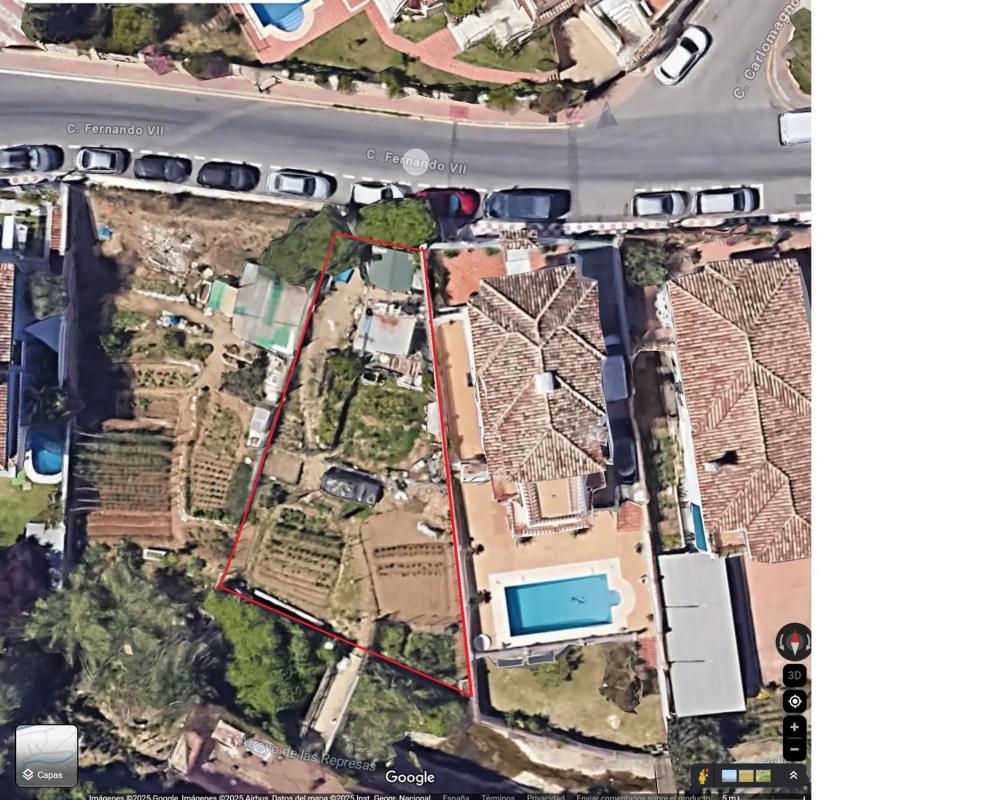 Terreno en venta en Marbella, Malaga photo 1